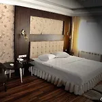 Ξενοδοχείο Sarajevo Taksim 4*